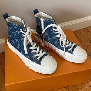 Louis Vuitton High Top Sneakers size 7